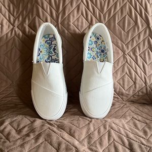 Fenix - Toms Canvas shoe - Brand new